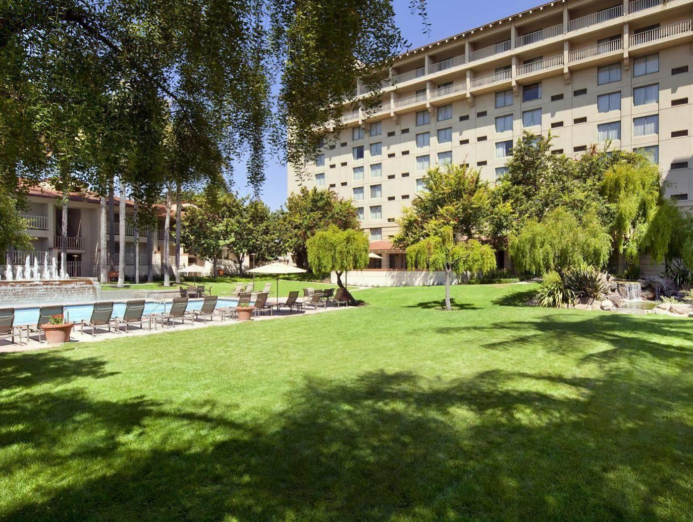 Sheraton San Jose Милпитас Экстерьер фото