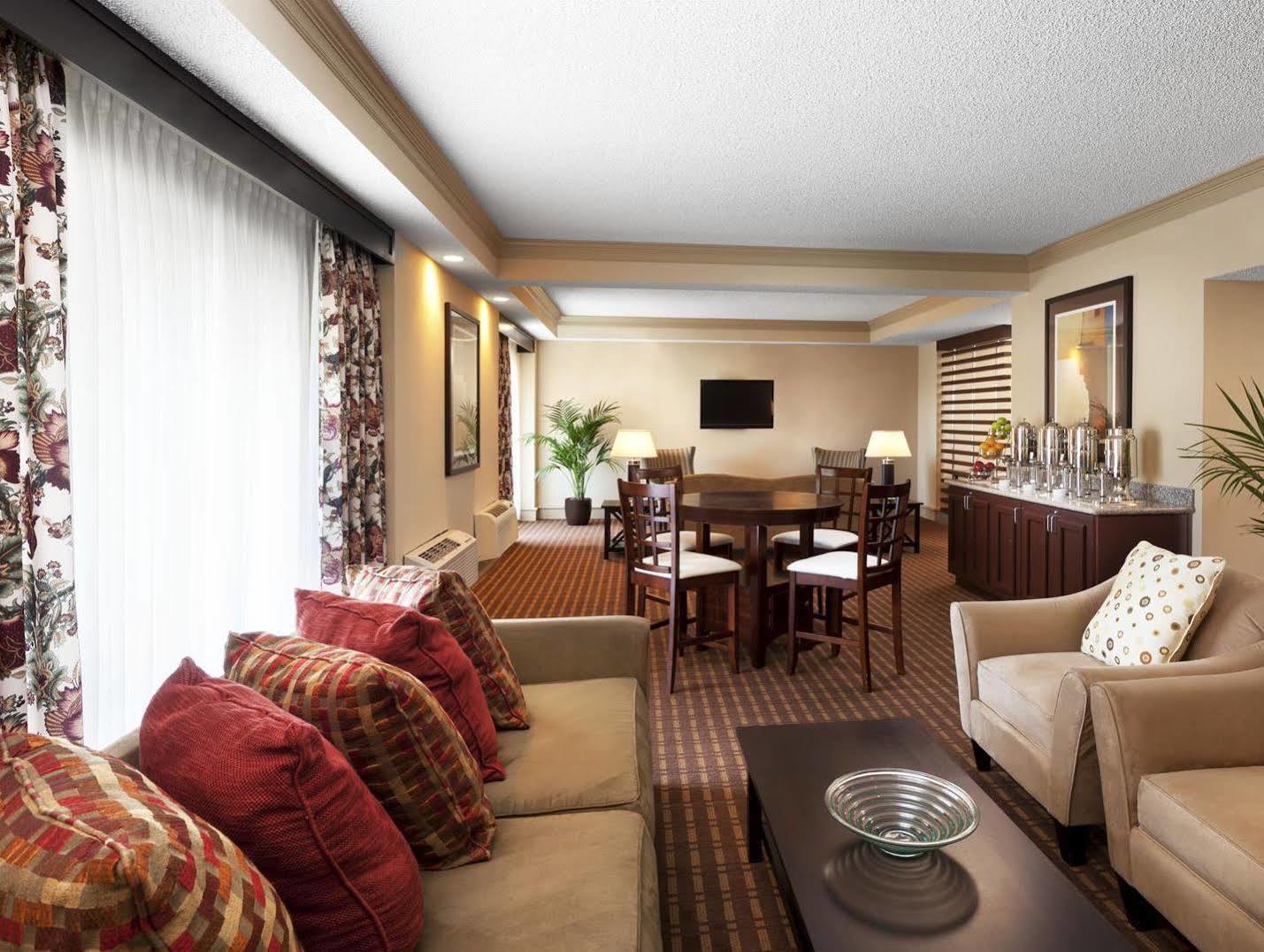 Sheraton San Jose Милпитас Экстерьер фото